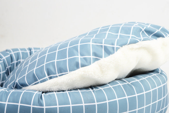 Cozy winter plaid round pet nest with pillow for cats and dogs - Blue 
