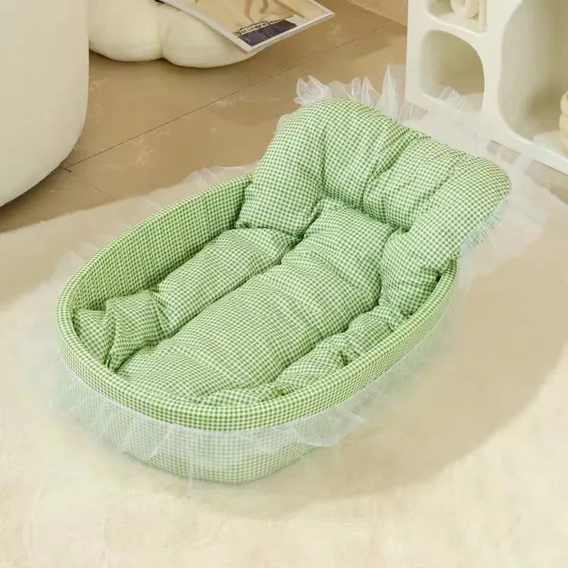 Princess Lace Pet Bed for Cats & Small Dogs